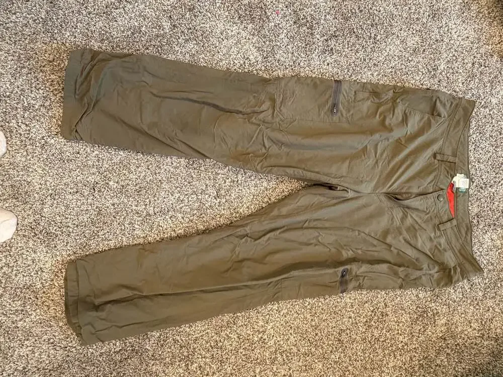 L.L.Bean Men's Fleece-Lined Hiking Cargo Pants Olive Green Size 38x30